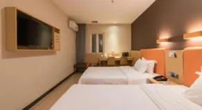 7 Days Inn Guangzhou Zhongshan 1st Overpass Branch - Image 2