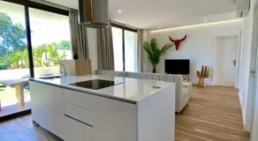 VISTA LAGO VILLE - Image 3