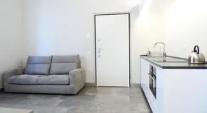 Isola Apartments - Image 5