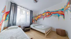 Hostel Graffiti - Image 2