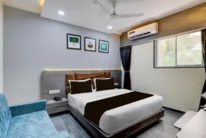 Hotel O by OYO R TOWN - Image 2