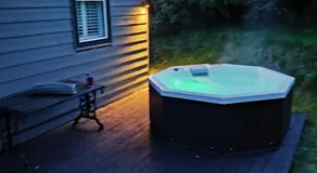 The Pumphouse with Hot Tub - Image 4
