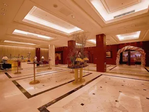 Shanghai Everbright International Hotel - Image 4