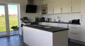 Yggdrasil Guest Lodge - Image 2
