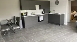 Purpose built 3 bedroom holiday barn - Image 4