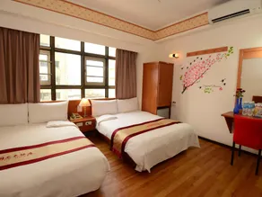 LI QING Hotel - Image 2