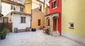 House in Fazana near Rock Beach - Image 3