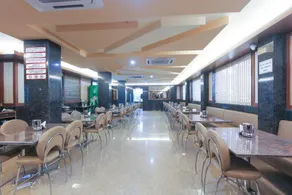 Capital O 47729 Hotel Saravana Bhavan - Image 5