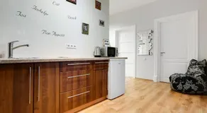 Orange Cat Rooms - Image 2