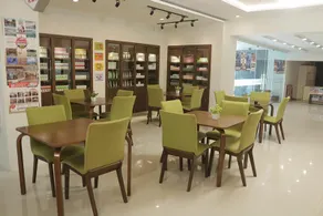 88 Airport Lounge - Image 5
