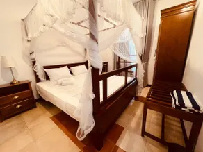 B7 Villa Colombo - Image 2