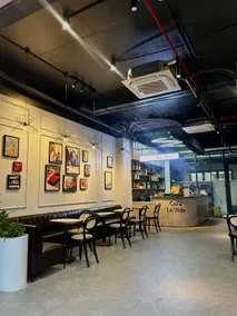 La Vida Samson Hotel - Image 5