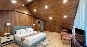 Emroz Kings Resort - Image 2