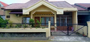 Gestur First House Syariah Hostel - Image 5