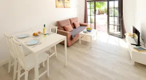 Salmarina Bungalows - Image 5