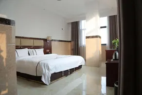 Dongcheng Waterfront Bath Center Guest Rooms - Image 2