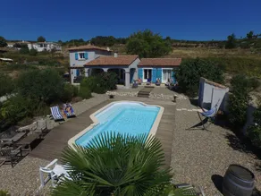 Spacious villa with private swimming pool and Jacuzzi - Image 1