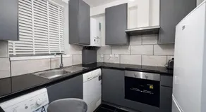 Midnight Horizon - shared bathroom - Image 3
