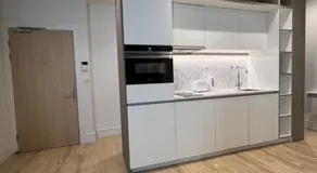 Heathrow Airport Elite Stays - Image 3