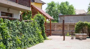 Rózsakert Apartmanház - Image 5