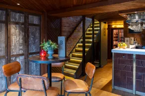 Becketts Townhouse - Image 4