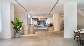 CT Green Bay Hot-Spring Hotel - Image 5
