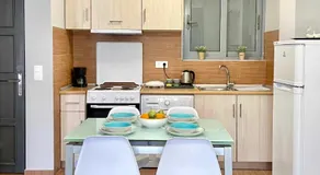 Melenia Suites - Image 2