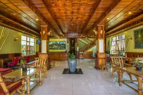 Side Walk Hotel - Image 3