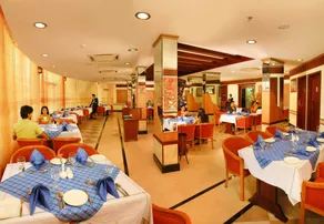 Regant Lake Palace Hotel - Image 3