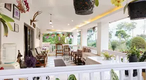 The Blue Mountains Estate Stay - Image 5