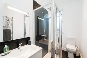 The Roseburn Apartment - Image 2