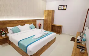 Hotel Grand Square - Image 2
