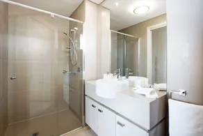 The Junction Palais - Modern and Spacious 2BR Bondi Junction Apartment Close to Everything - Image 5