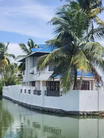Lacasa Villa - Image 4
