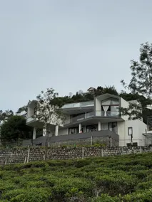 Hills and Hearts Luxury Villa - Image 4