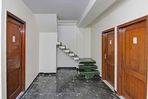 Hotel O Royal Inn Near Akshardham - Image 5