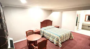 Tropic West Motel - Image 3
