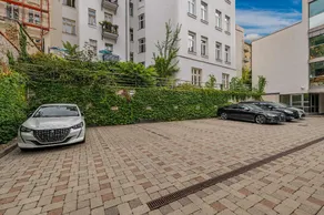 Downtown Bratislava B&B - Image 3