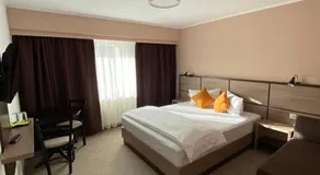 Nueva Park - Image 2