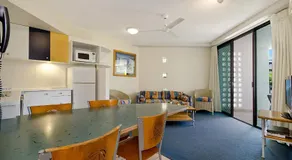 Mooloolab Beach Paradise 2 bedroom Unit - 350m from Beach - Image 5