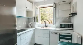 Cosy 60m Forest Home in Maisons-Laffitte, 20mins to Paris, Ideal for Family of 4 - Image 3