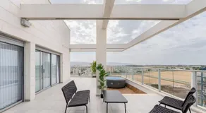 The spectacular tallest penthouse in the city 4-BR - Image 5