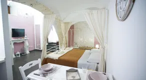 HOME 5 - Arco Antico - Image 2