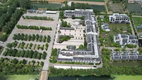 Canal Commercial Hotel - Image 3