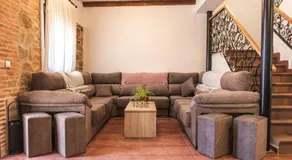 La Casa de los Dos Rubios - Image 2