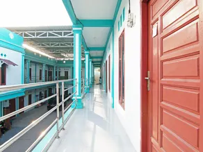 OYO 90752 Ridho Guest House Syariah - Image 3