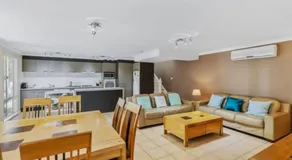 Great Family Pet Friendly Home and Walk to Beach - Image 3
