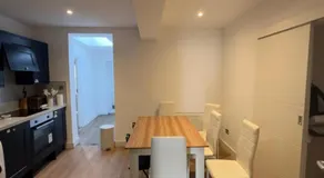 Harrow Bed&breakfast - Image 4