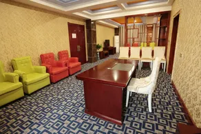 Jinhong Star Hotel - Image 4