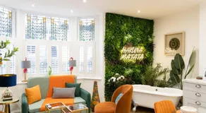 The House Of Selfies - Image 3